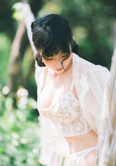 浴室激情hd免费看_BD英语免费全集观看